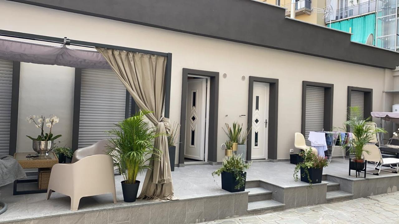 Decoluxe !Apartamento Con 1 Camera Da Letto , In Zona San Paolo , Via Martiniana Torino Dış mekan fotoğraf